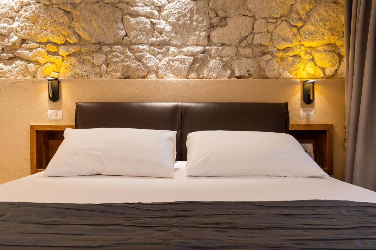 Re Dionisio Luxury Suites Syracuse Eksteriør billede